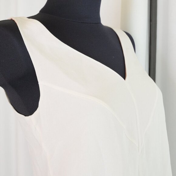 Derek Lam 100% Silk White V-neck Sleeveless Top Sz 2 - Picture 5 of 7
